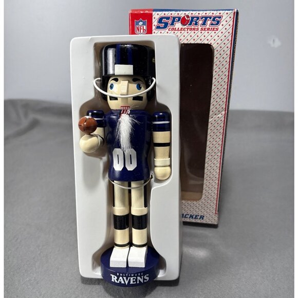 NFL Sports Collectors Nutcracker Baltimore Ravens Football Player Figurine 7" 19 - Picture 1 of 12